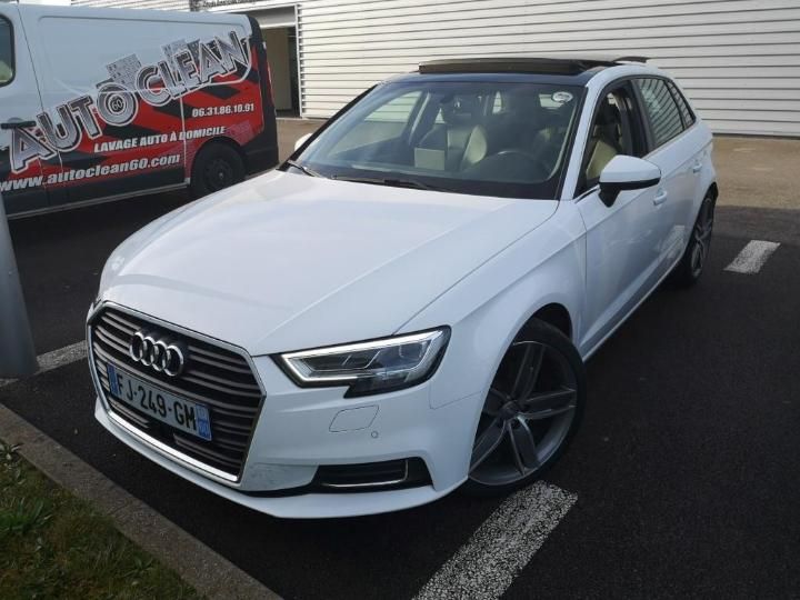 AUDI A3 SPORTBACK 2019 wauzzz8v8ka116574