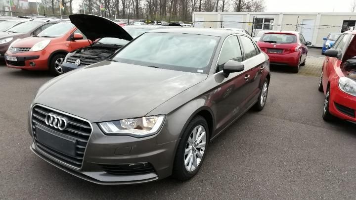 AUDI A3 SALOON 2013 wauzzz8v9e1006119