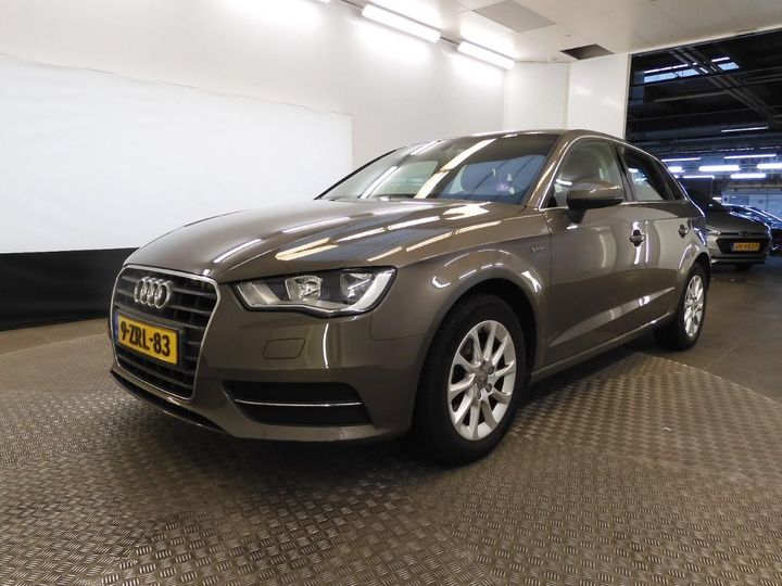 AUDI A3 SPORTBACK 2015 wauzzz8v9fa123717