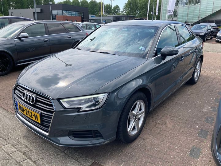 AUDI A3 LIMOUSINE 2017 wauzzz8v9h1006450