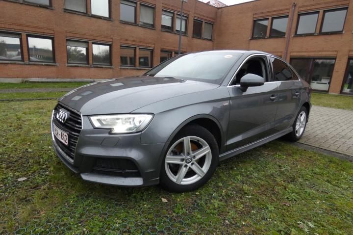 AUDI A3 BERLINE 2016 wauzzz8v9h1036631