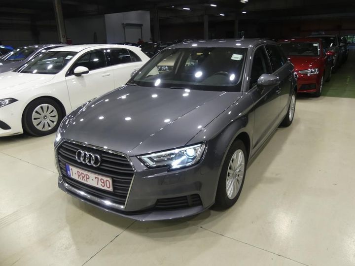 AUDI A3 SPORTBACK 2017 wauzzz8v9ha104233