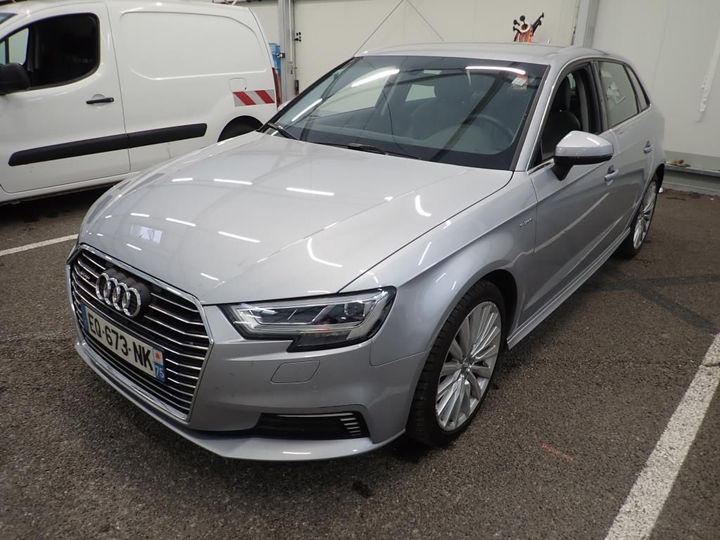 AUDI A3 SPORTBACK 2017 wauzzz8v9ja035002