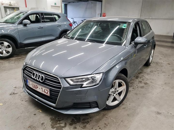 AUDI A3 SPORTBACK 2018 wauzzz8v9ja100415