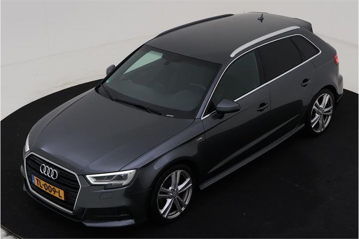 AUDI A3 SPORTBACK 2018 wauzzz8v9ja126433