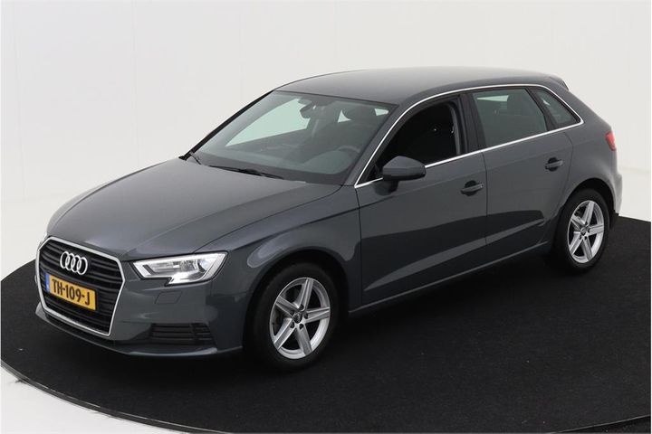 AUDI A3 SPORTBACK 2018 wauzzz8v9ja150408