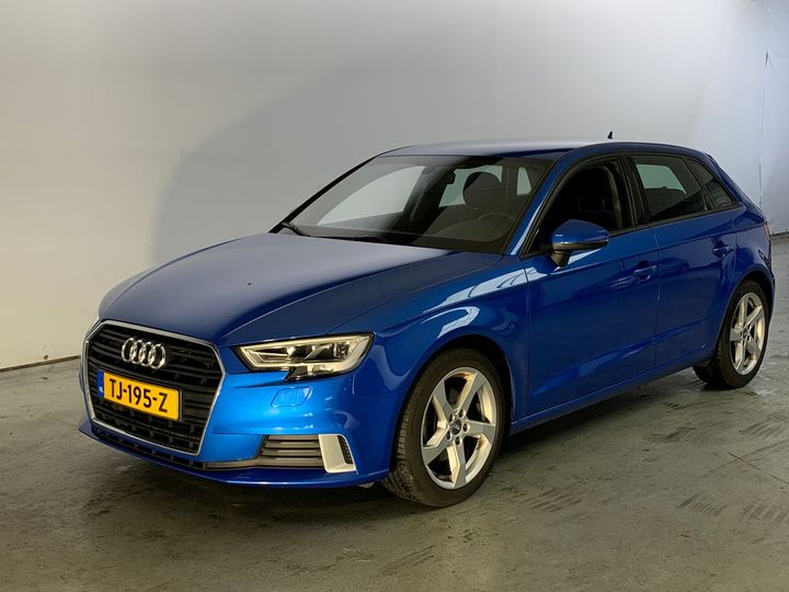 AUDI A3 SPORTBACK 2018 wauzzz8v9ja151753