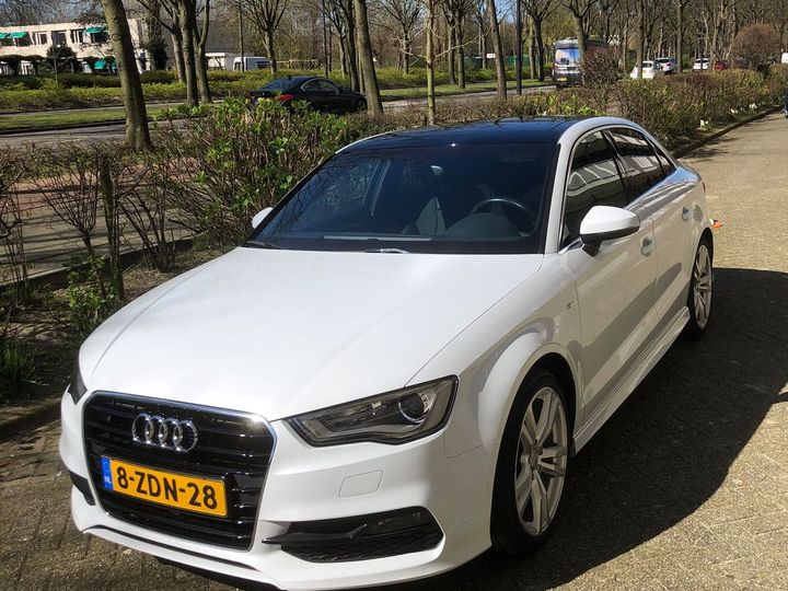 AUDI A3 LIMOUSINE 2014 wauzzz8vxf1068713