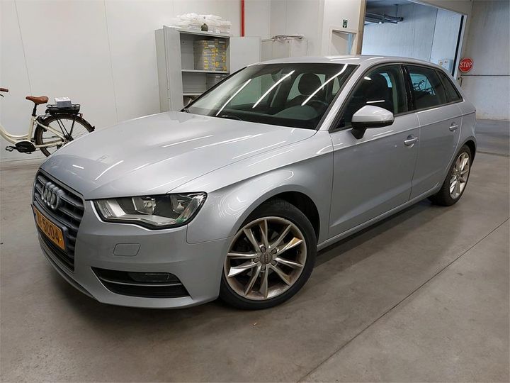 AUDI A3 SPORTBACK 2015 wauzzz8vxfa167886