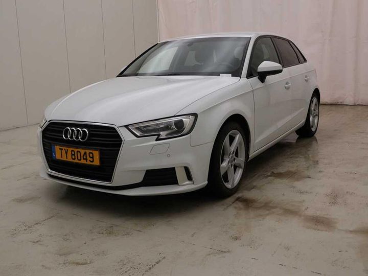 AUDI A3 2016 wauzzz8vxha050487