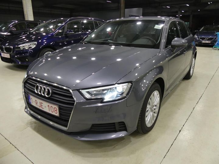 AUDI A3 SPORTBACK 2017 wauzzz8vxha075549