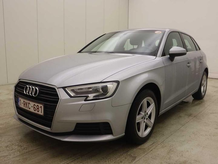 AUDI A3 2017 wauzzz8vxha081593