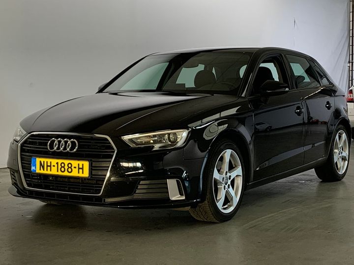 AUDI A3 SPORTBACK 2017 wauzzz8vxha092237