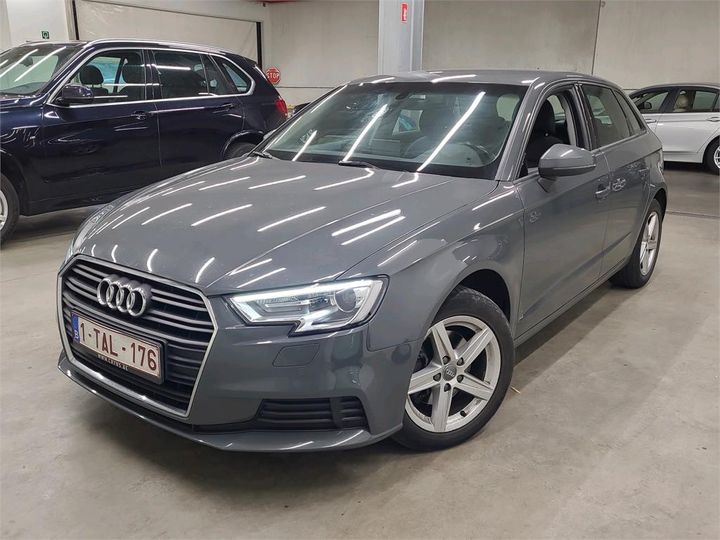 AUDI A3 2017 wauzzz8vxha112826