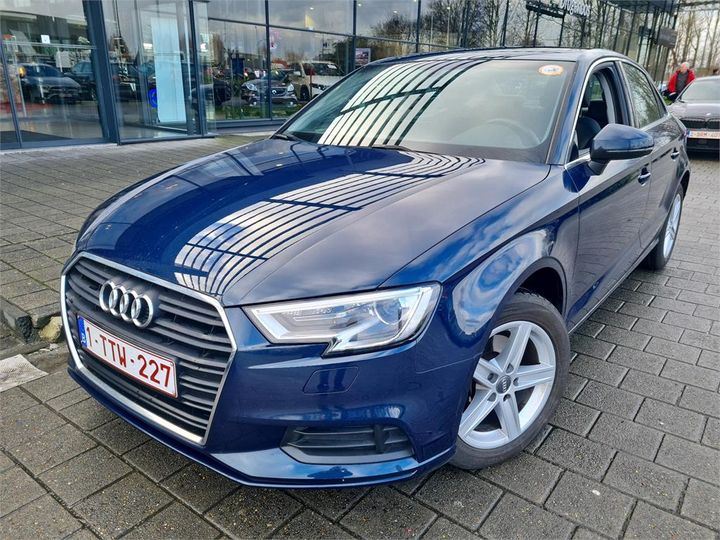 AUDI A3 BERLINE 2018 wauzzz8vxj1050222