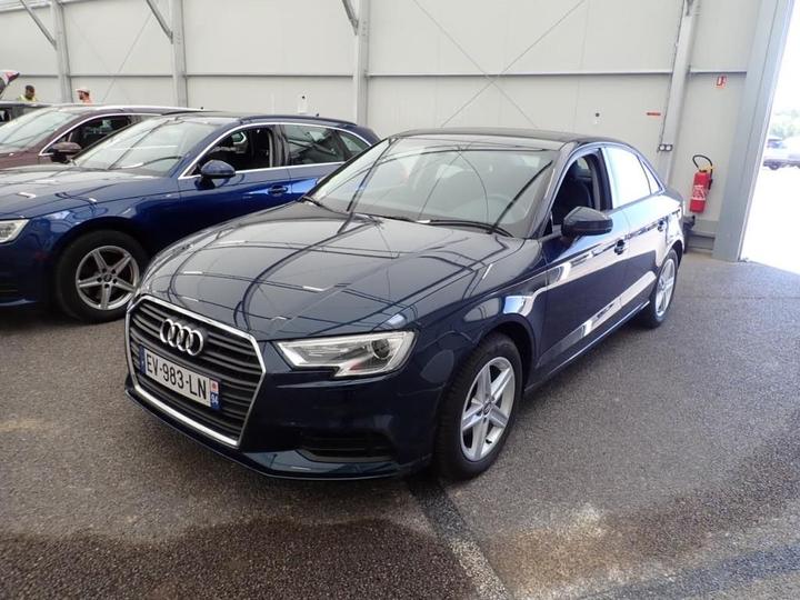 AUDI A3 BERLINE 2018 wauzzz8vxj1051242