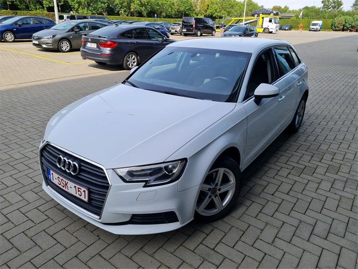 AUDI A3 SPORTBACK 2017 wauzzz8vxja000646