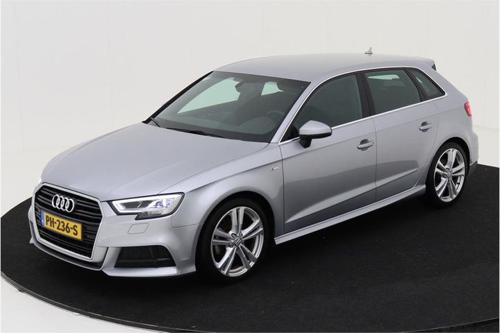 AUDI A3 SPORTBACK 2017 wauzzz8vxja000680