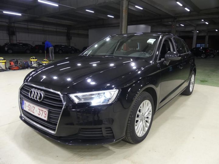 AUDI A3 SPORTBACK 2017 wauzzz8vxja003417