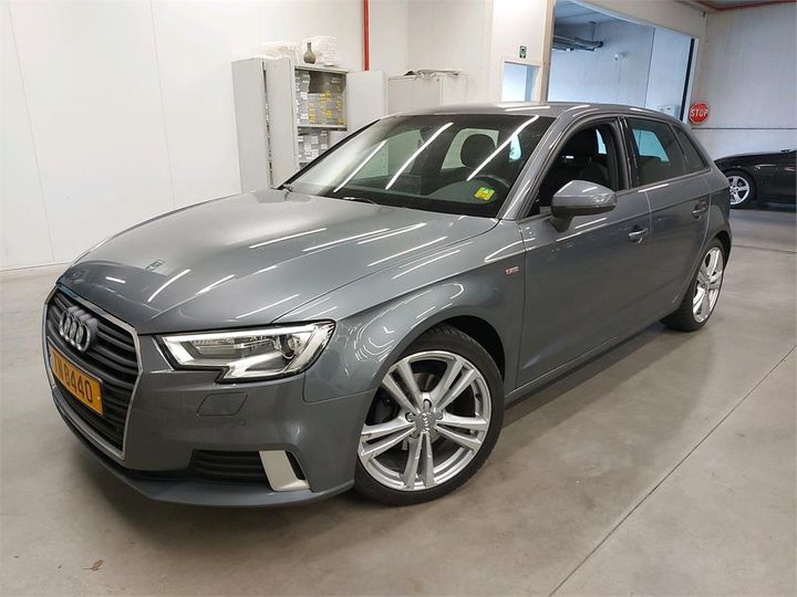 AUDI A3 SPORTBACK 2017 wauzzz8vxja038328