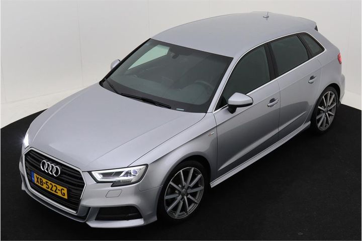 AUDI A3 SPORTBACK 2018 wauzzz8vxja065089