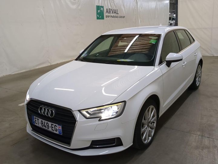 AUDI A3 SPORTBACK 2018 wauzzz8vxja078635