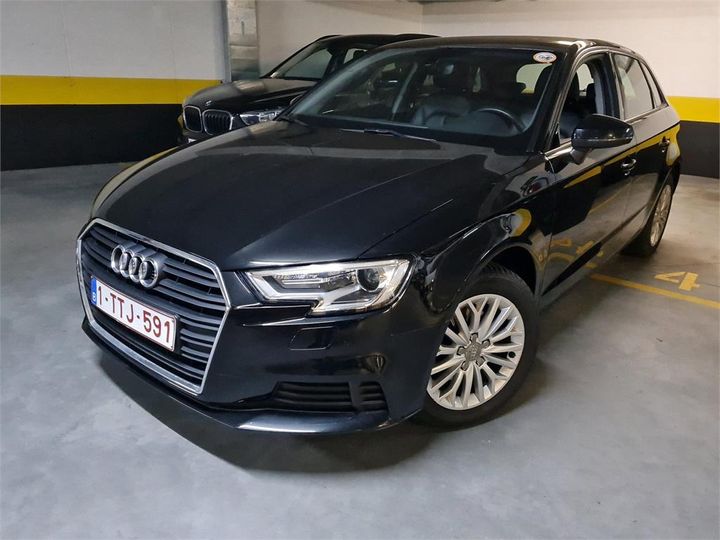 AUDI A3 SPORTBACK 2018 wauzzz8vxja087092