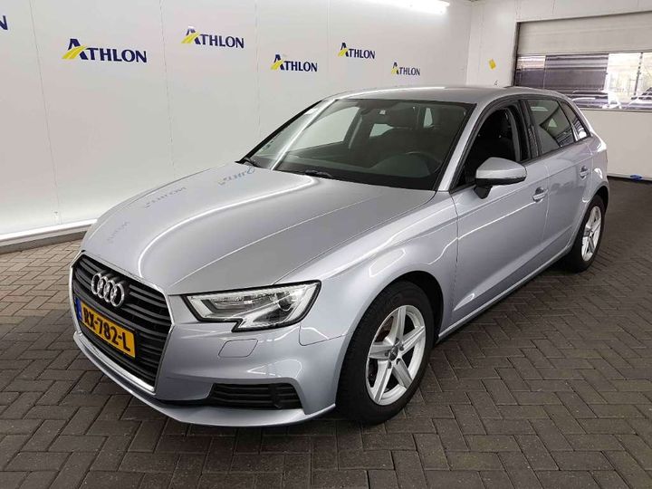 AUDI A3 SPORTBACK 2018 wauzzz8vxja091353