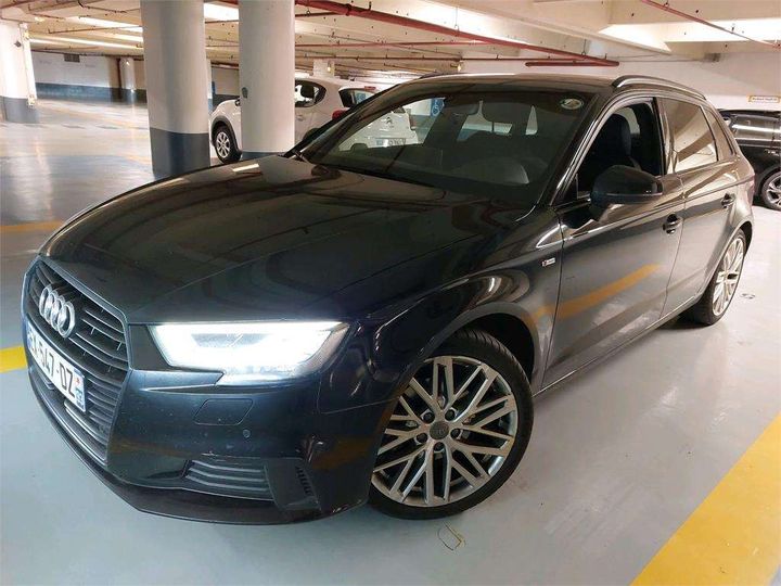 AUDI A3 SPORTBACK 2018 wauzzz8vxja093071