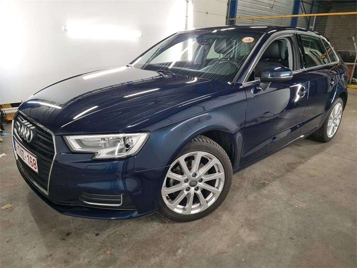 AUDI A3 SPORTBACK 2018 wauzzz8vxja093457