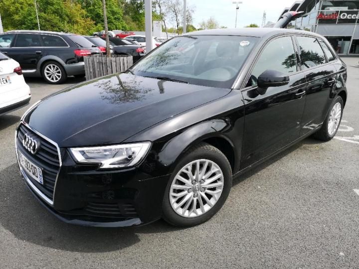 AUDI A3 SPORTBACK 2018 wauzzz8vxja094656