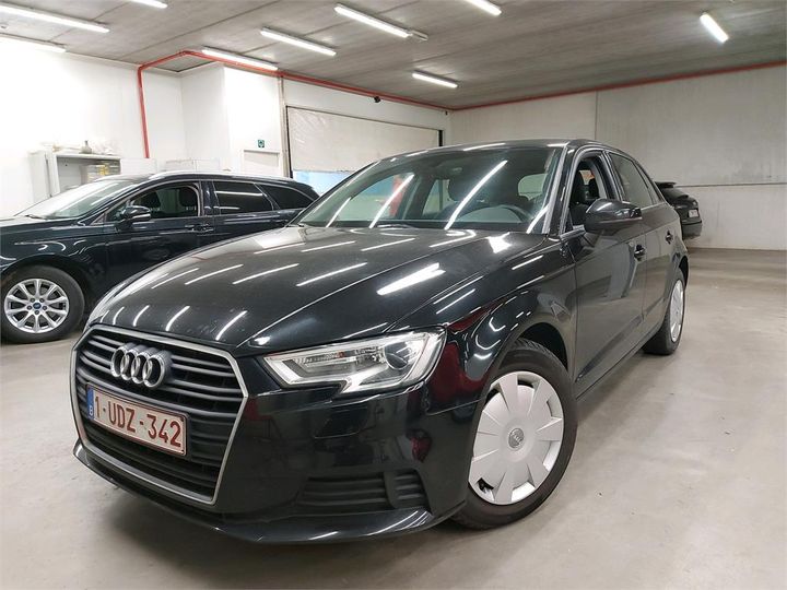 AUDI A3 SPORTBACK 2018 wauzzz8vxja099887