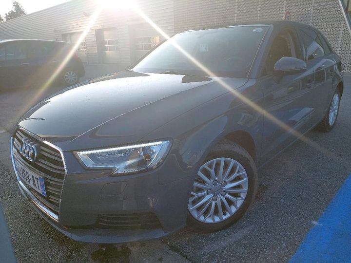 AUDI A3 SPORTBACK 2018 wauzzz8vxja123850