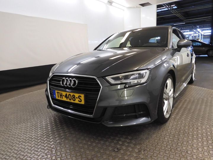 AUDI A3 SPORTBACK 2018 wauzzz8vxja127056