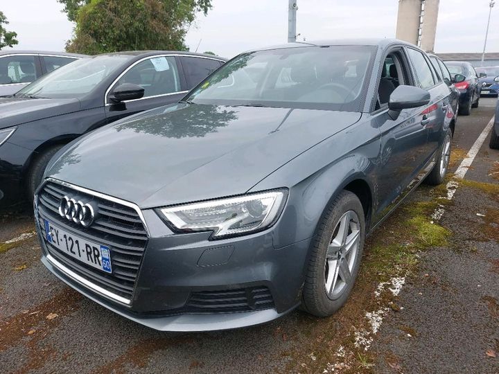 AUDI A3 SPORTBACK 2018 wauzzz8vxja131284