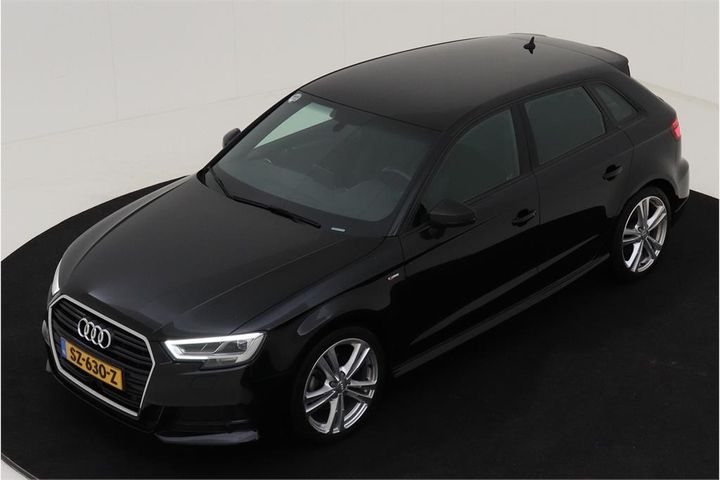 AUDI A3 SPORTBACK 2018 wauzzz8vxja132967