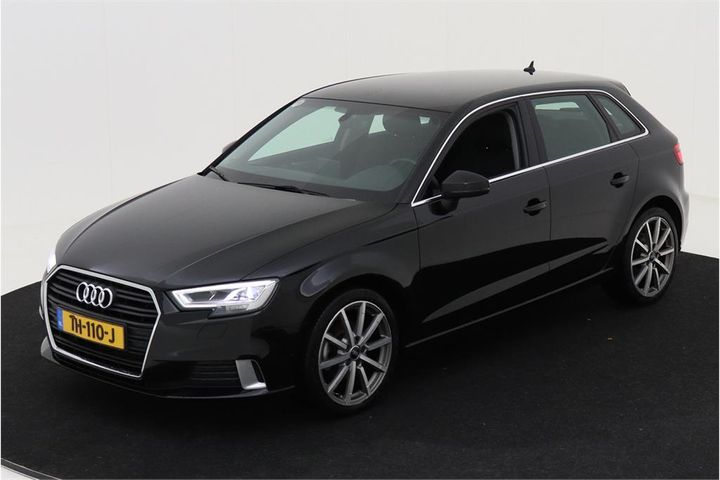 AUDI A3 SPORTBACK 2018 wauzzz8vxja144827