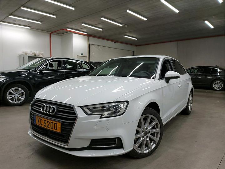 AUDI A3 SPORTBACK 2018 wauzzz8vxja150305