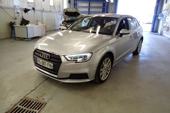 AUDI A3 SPORTBACK 2019 wauzzz8vxka094366