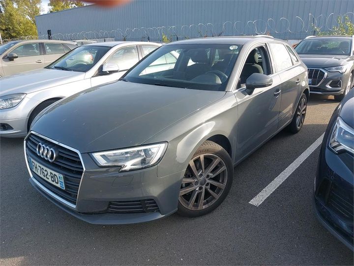 AUDI A3 SPORTBACK 2019 wauzzz8vxka103308