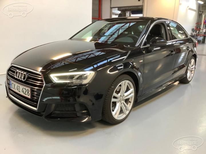 AUDI A3 SALOON 2019 wauzzz8vxka104247