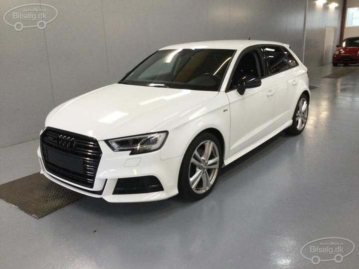 AUDI A3 SPORTBACK 2019 wauzzz8vxla002447