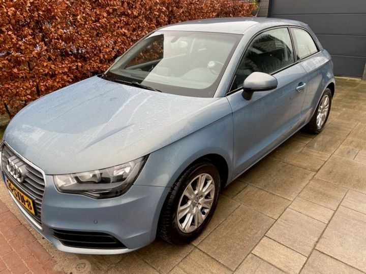 AUDI A1 2011 wauzzz8x0cb046629