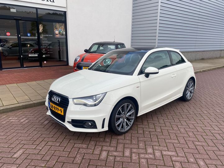 AUDI A1 2011 wauzzz8x4cb005145