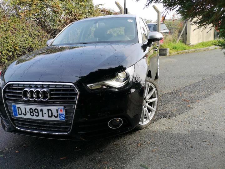 AUDI A1 SPORTBACK 2014 wauzzz8x5eb130206