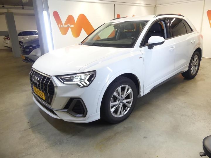 AUDI Q3 2019 wauzzzf35k1054214