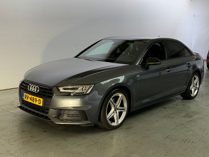 AUDI A4 2018 wauzzzf43ja124039