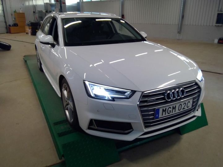 AUDI A4 2019 wauzzzf47ka088132