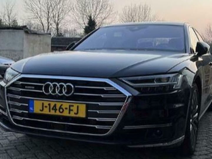 AUDI A8 2018 wauzzzf87jn007351