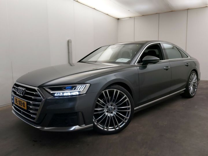 AUDI A8 2018 wauzzzf87jn015305